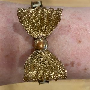 *SOLD** Bow bangle GIFT WITH PURCHASE